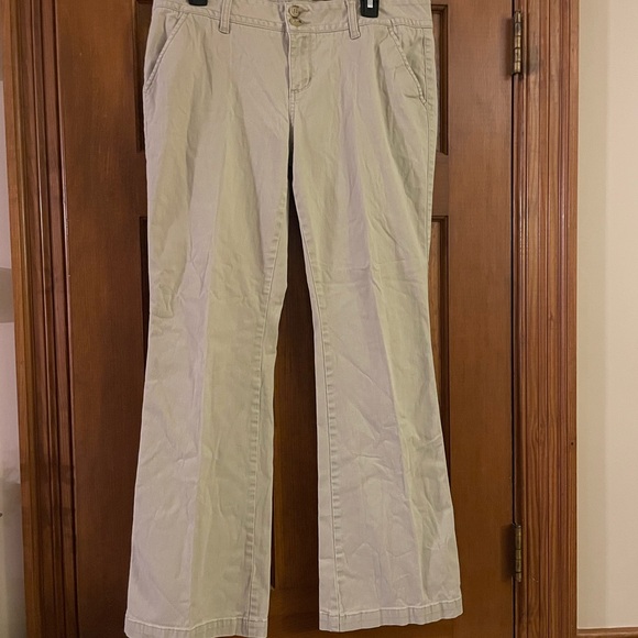 Arizona Jean Co. Tan/ Khaki Flare Juniors Pants, Size 13 Average - Picture 1 of 13